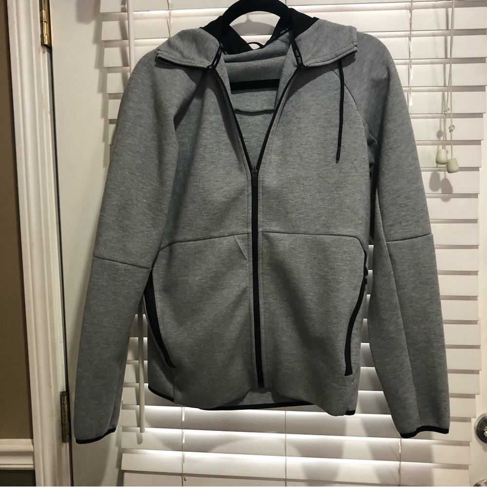 H & M sweatshirt